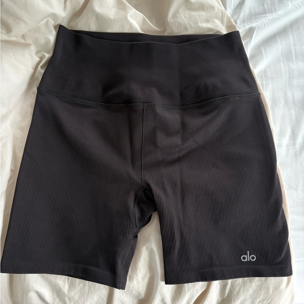 ALO Yoga Women's Charcoal Bike Shorts